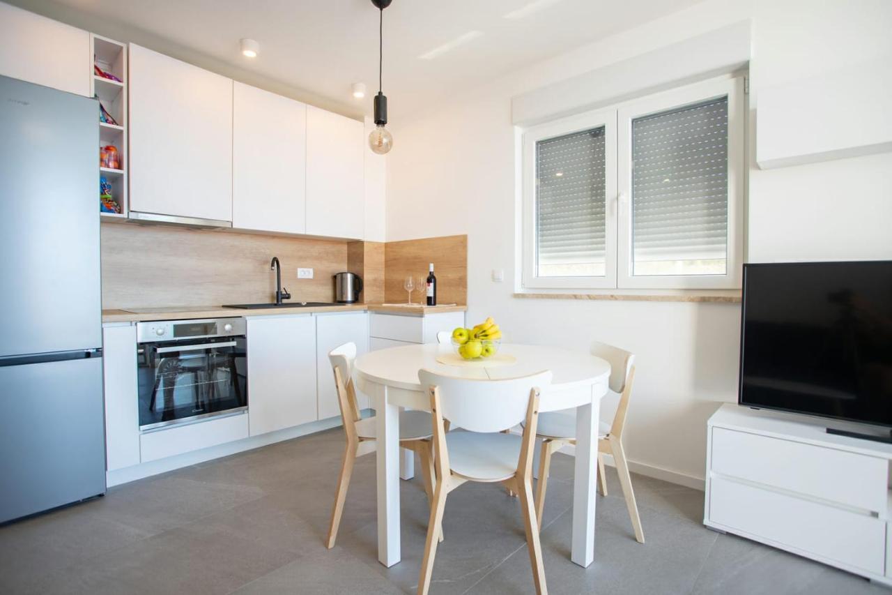 Apartment Belmare Trogir Exteriör bild
