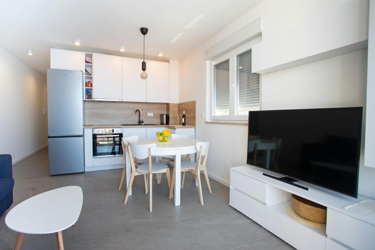 Apartment Belmare Trogir Exteriör bild